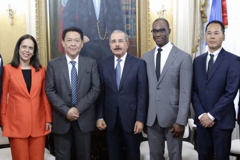 En el marco de 60 aniversario de American Honda Motor Company y Agencia Bella en RD, presidente Danilo Medina recibe a ejecutivos
